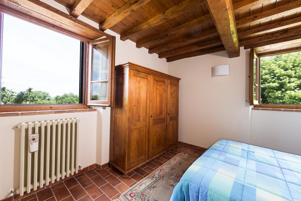 Casale Vacanze Il Granaio كورتونا الغرفة الصورة